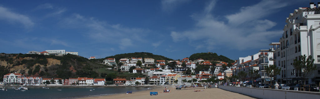 The bay of Sao Martinho do Porto