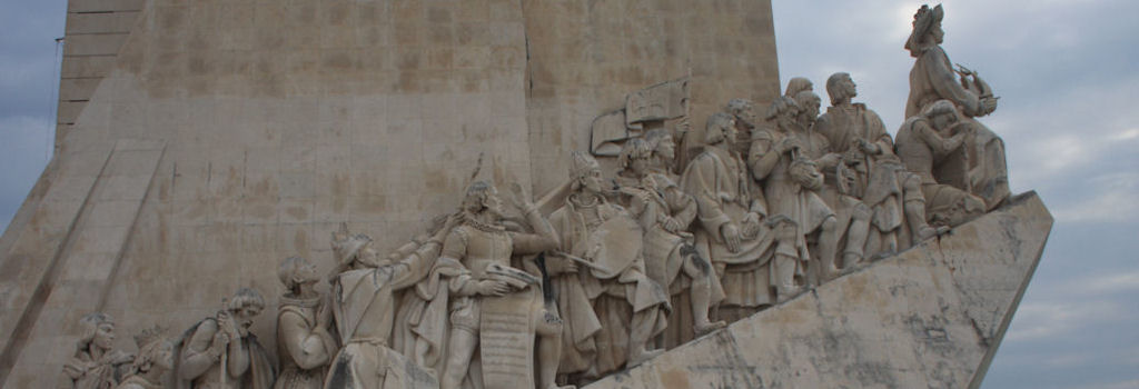 The bay of Sao Martinho do Porto